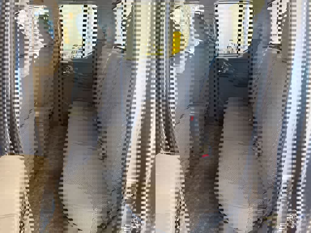 Used 2017 Nissan Frontier SV image 20