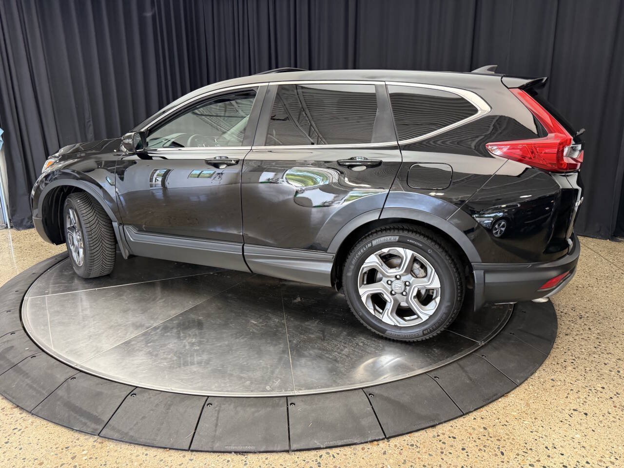 Used 2018 Honda CR-V EX image 4