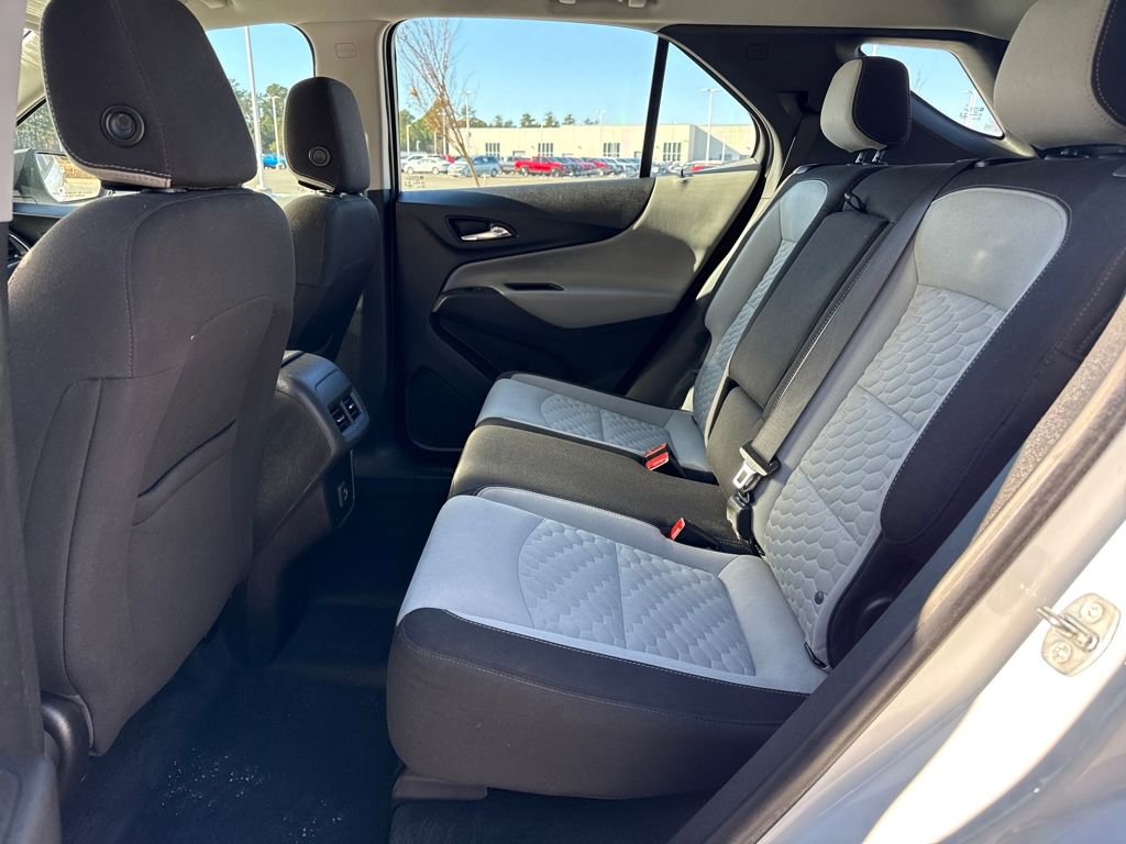 Used 2021 Chevrolet Equinox LS image 26