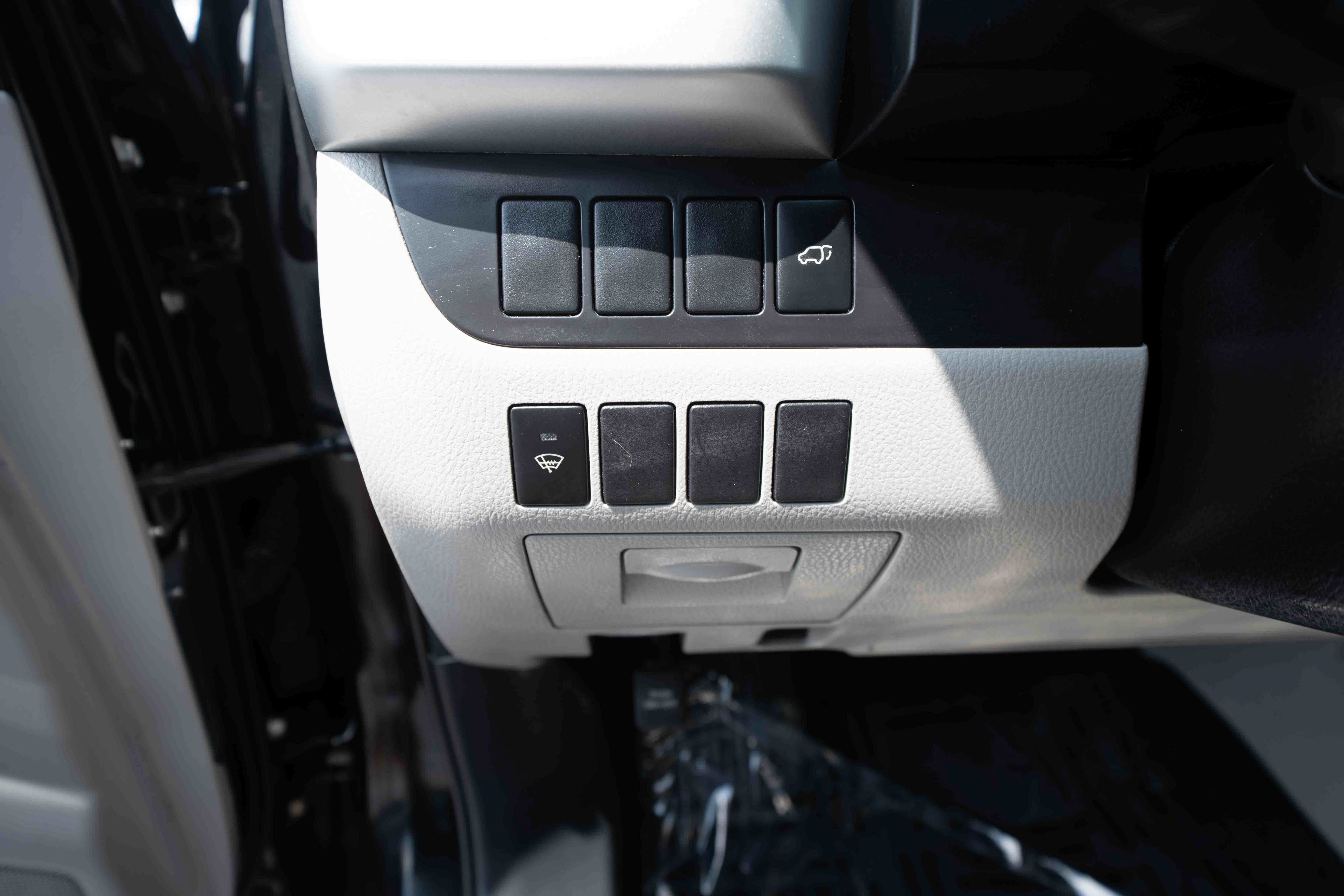 Used 2016 Toyota Highlander XLE AWD/4WD image 11
