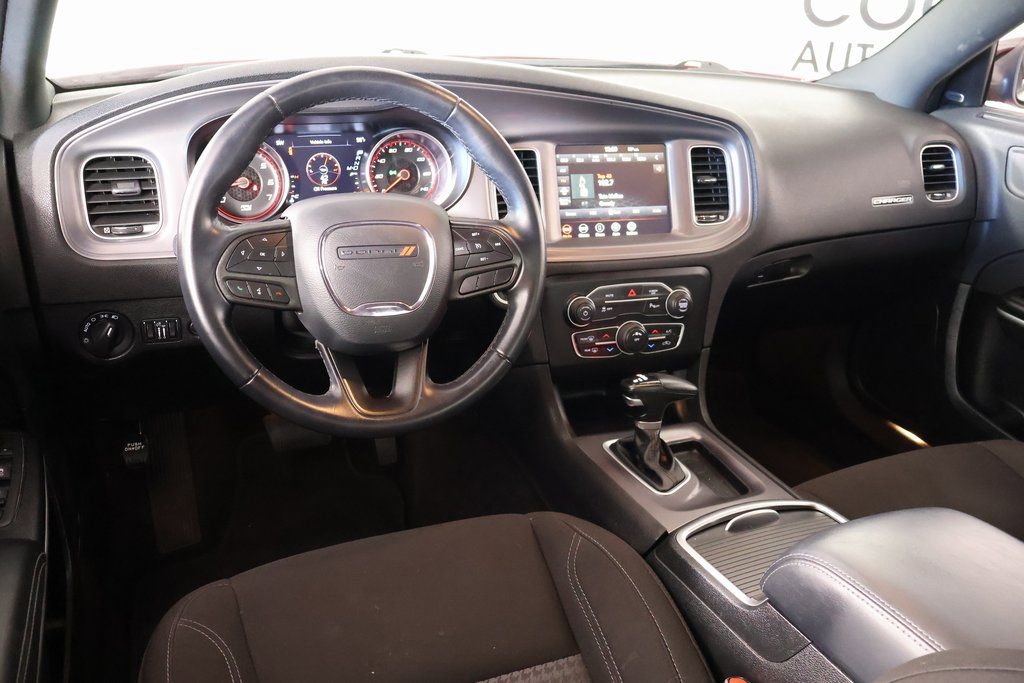 Used 2023 Dodge Charger SXT image 2