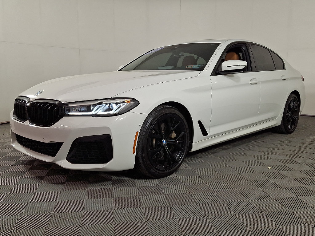 Certified 2023 BMW 530i xDrive w/ M Sport Package AWD/4WD image 6