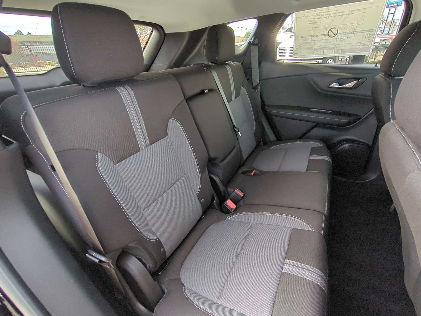 New 2026 Chevrolet Blazer LT FWD image 25
