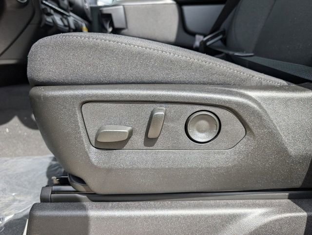 New 2024 Chevrolet Silverado 2500 Custom w/ Custom Value Package AWD/4WD image 10