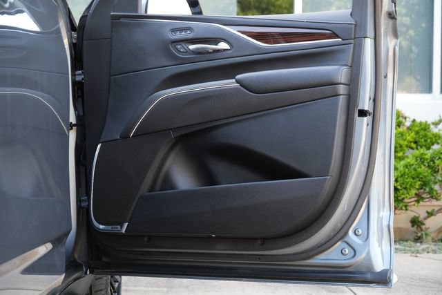 Used 2021 Cadillac Escalade ESV Premium Luxury w/ Performance Package AWD/4WD image 43