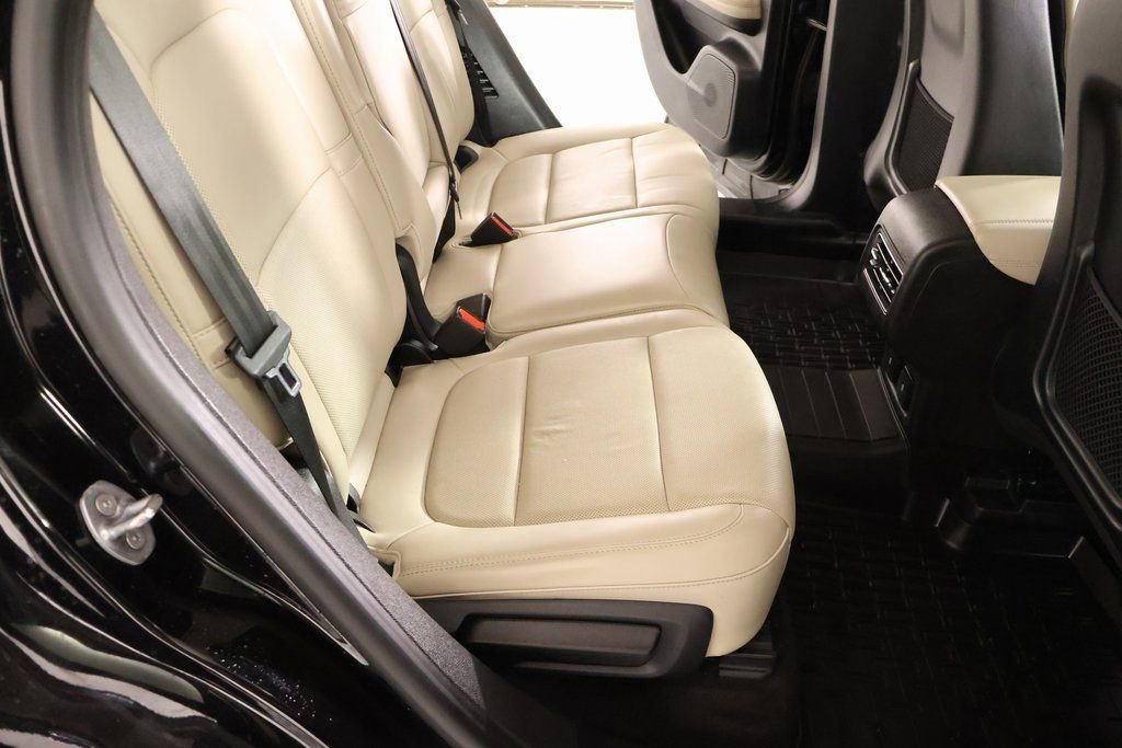 Certified 2025 Lincoln Corsair Reserve image 15