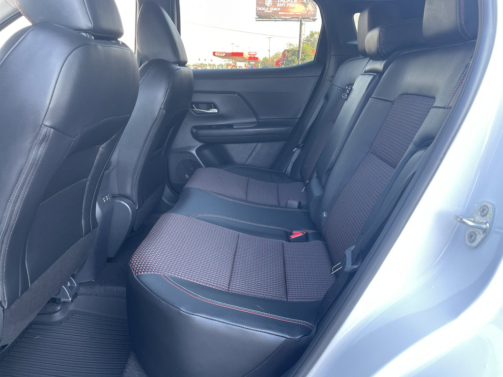 New 2026 Nissan Kicks SR w/ Cold Weather Package image 19