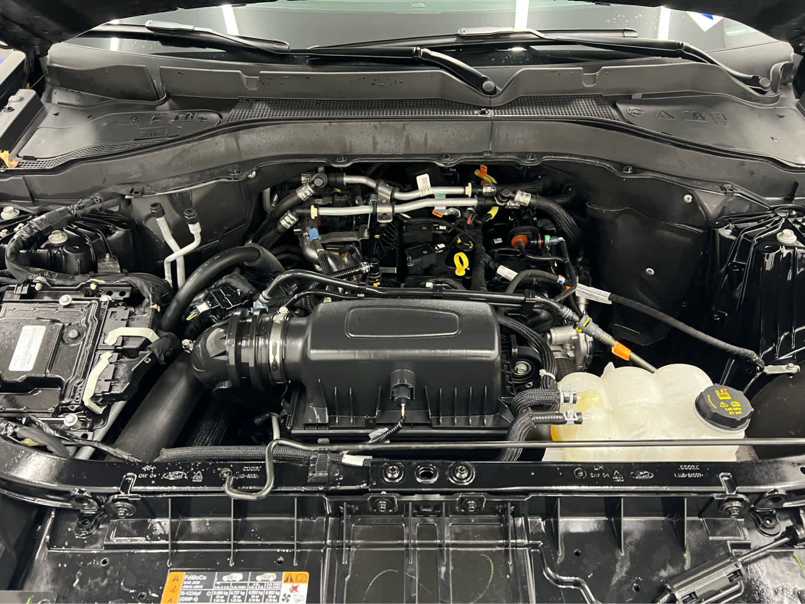 Used 2024 Ford Explorer XLT w/ Equipment Group 202A image 16