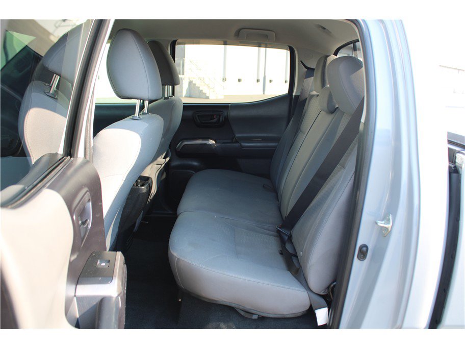 Used 2019 Toyota Tacoma SR5 image 12