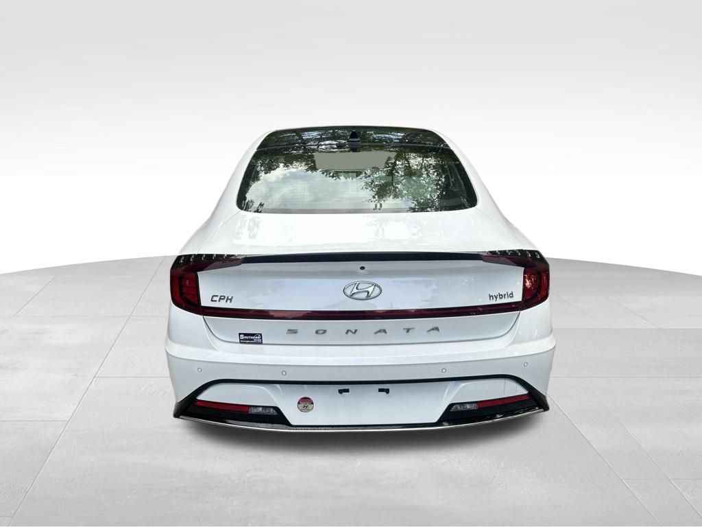 Used 2021 Hyundai Sonata Limited FWD image 4