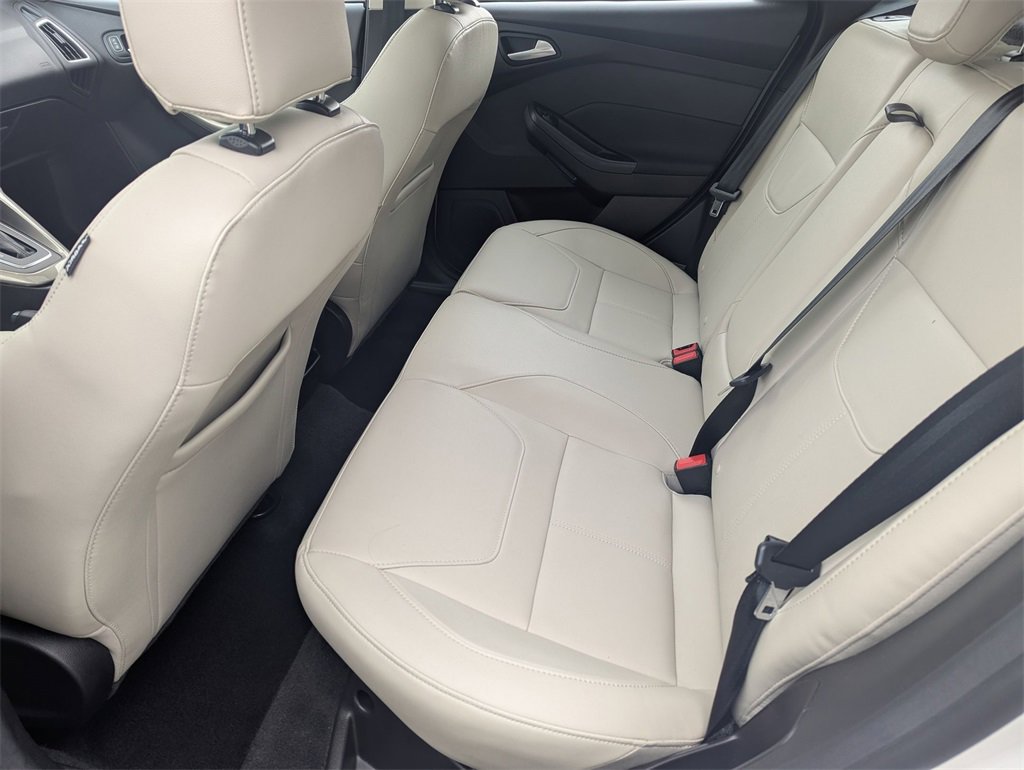 Used 2017 Ford Focus Titanium image 23