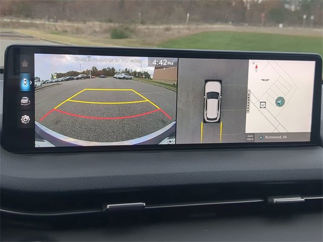 Used 2023 Genesis GV70 2.5T w/ Advanced Package image 19