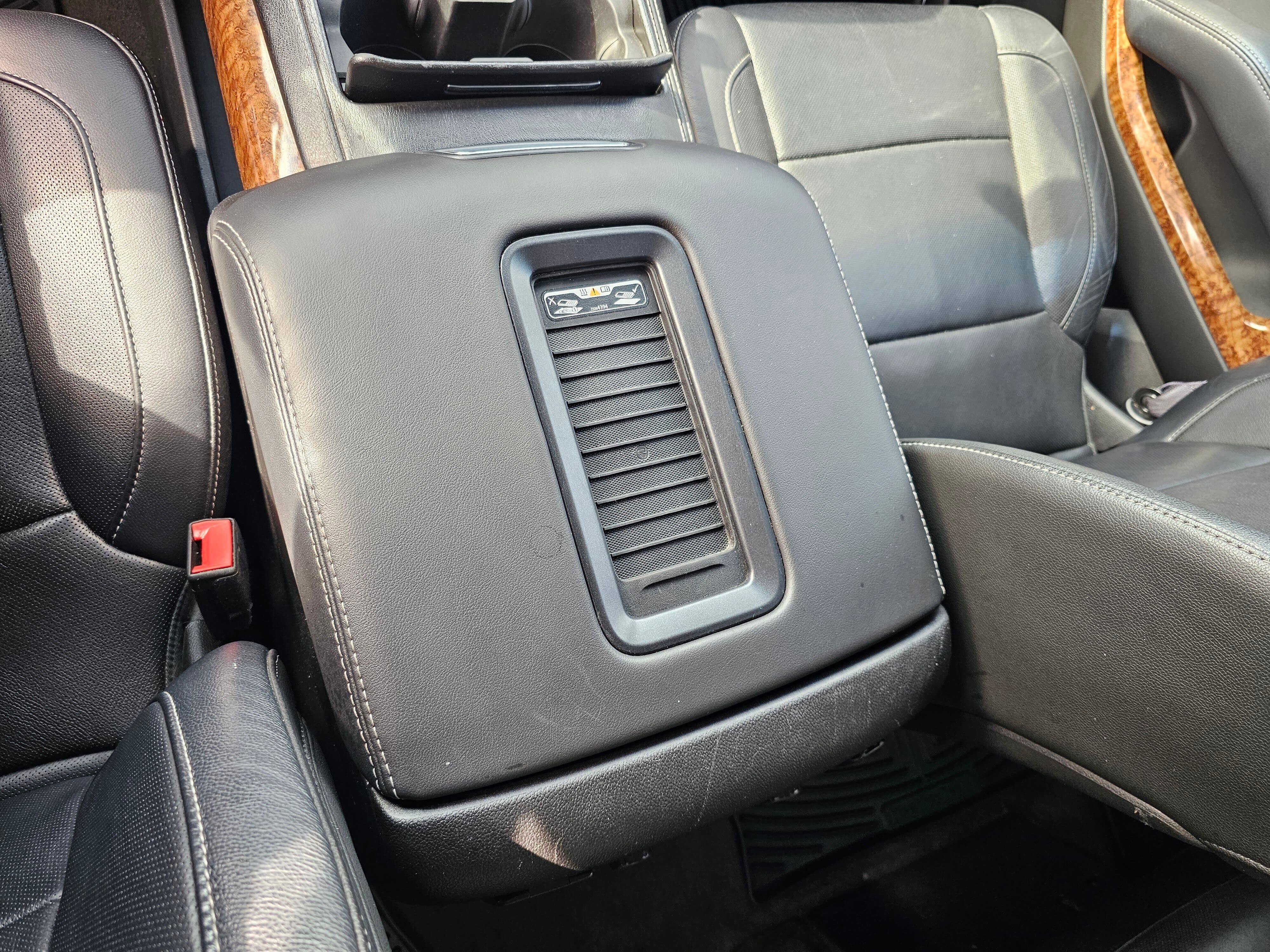 Used 2015 Chevrolet Tahoe LTZ AWD/4WD image 28