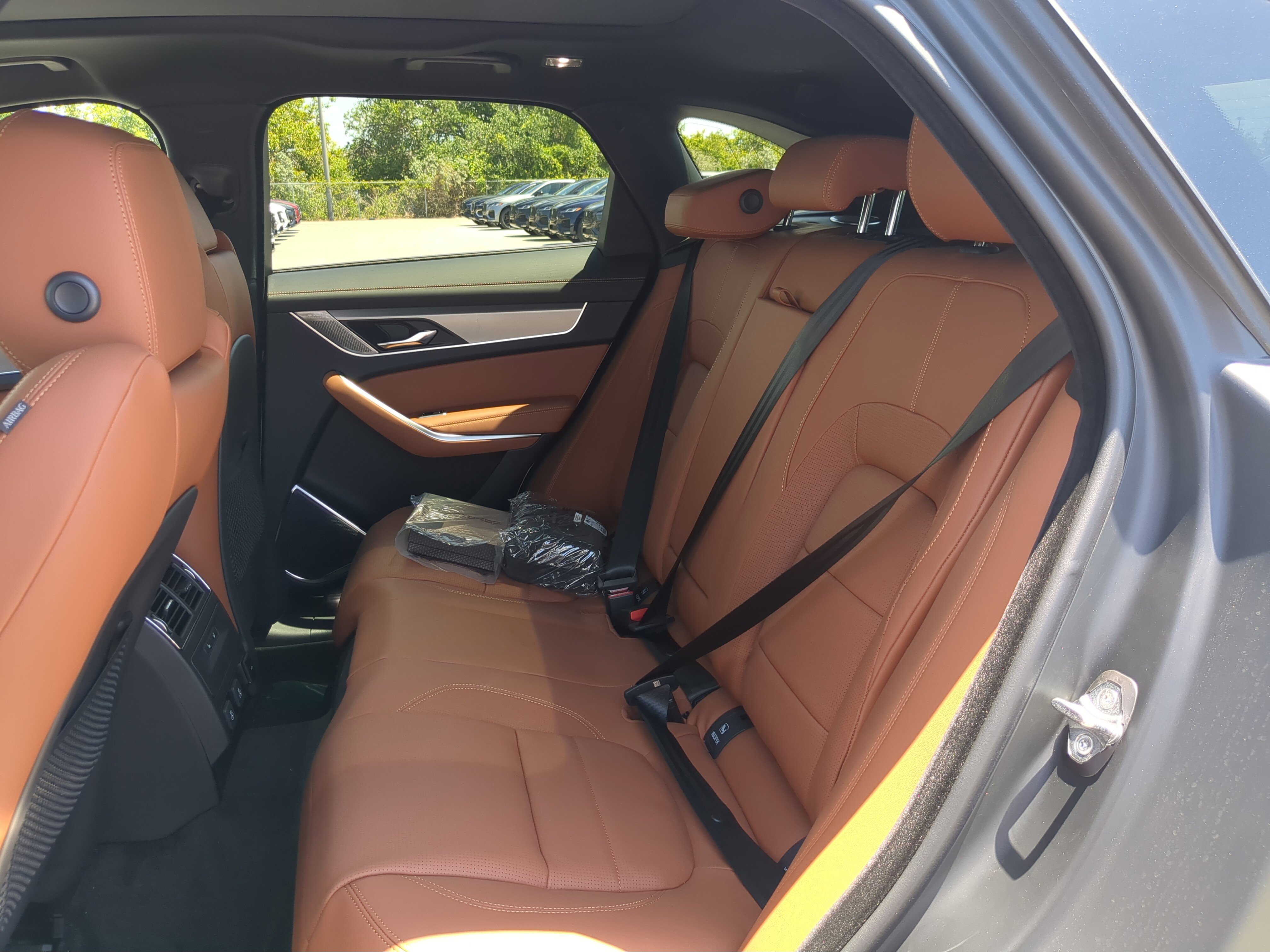 New 2026 Jaguar F-PACE R-Dynamic S image 17