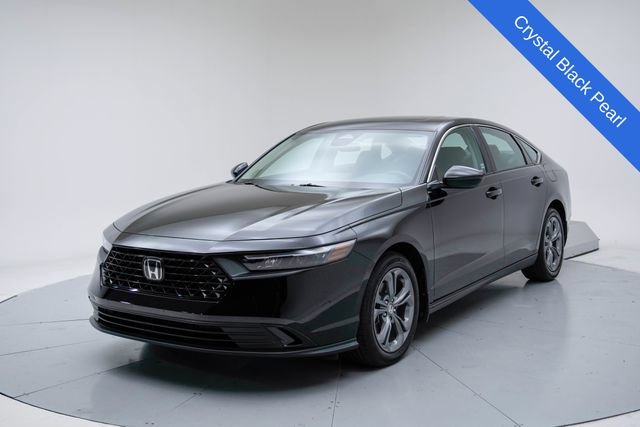 Used 2023 Honda Accord EX image 3