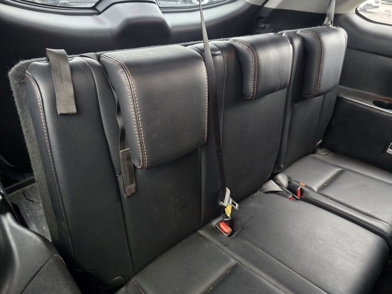 Used 2018 Toyota Highlander XLE image 12