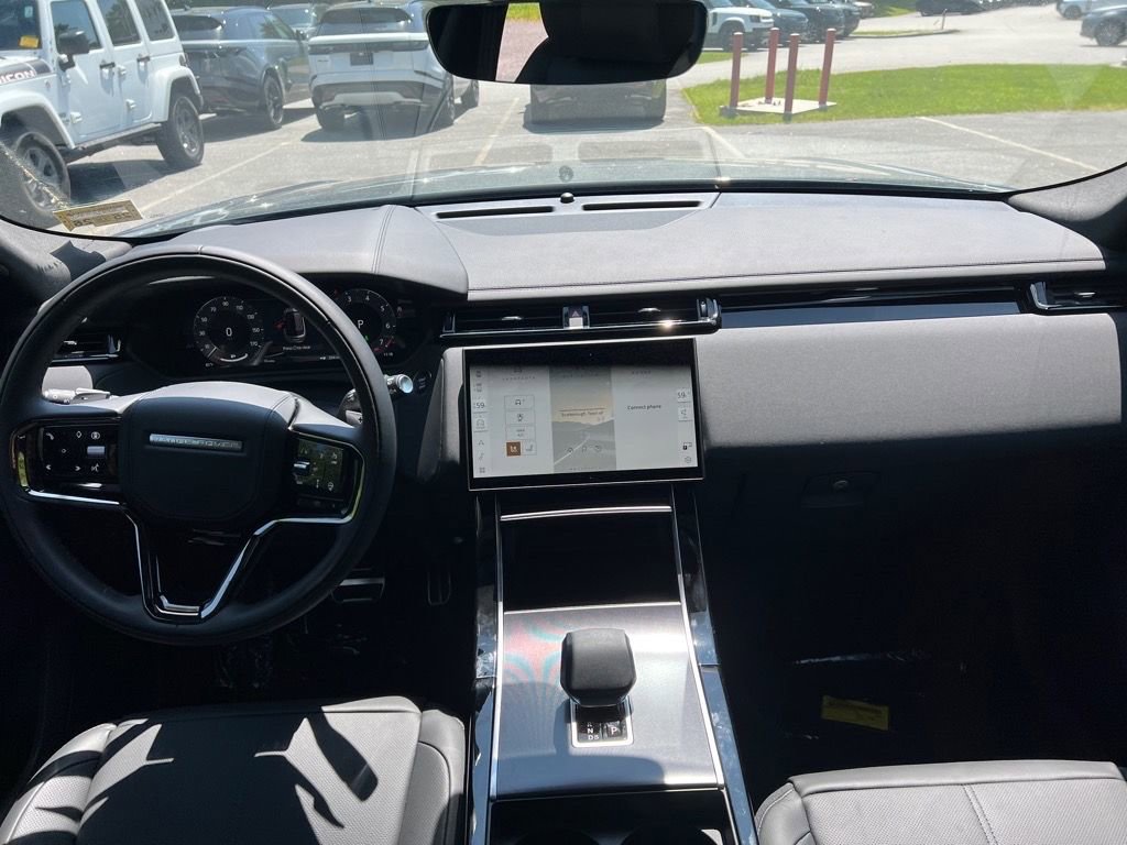 New 2026 Land Rover Range Rover Velar Dynamic SE image 26