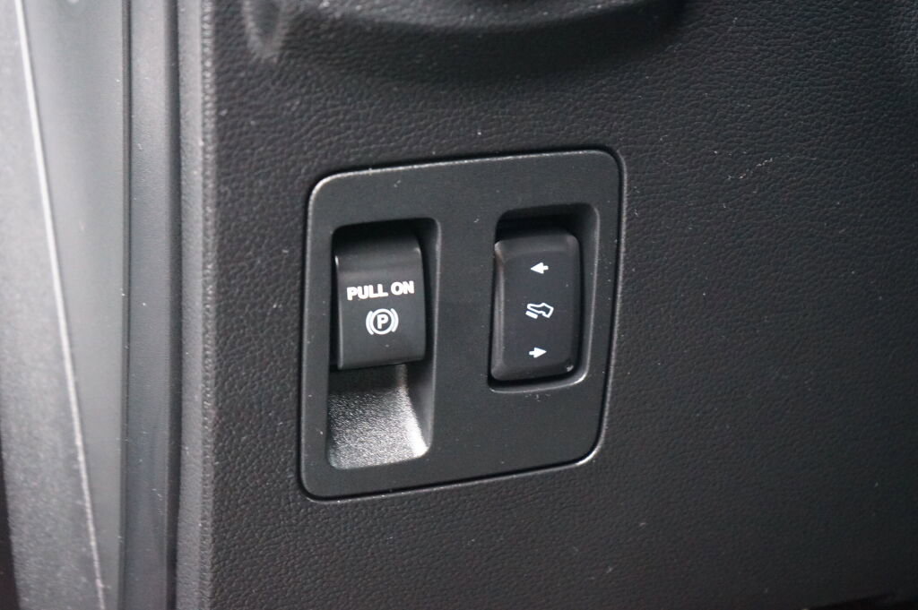 Used 2019 Ford Expedition Limited w/ Equipment Group 303A image 10