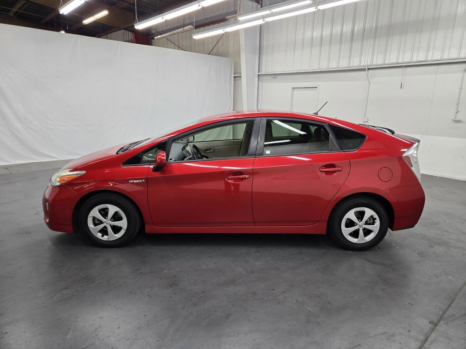 Used 2015 Toyota Prius Two image 2