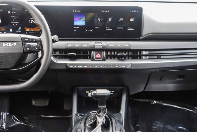 Used 2025 Kia K4 LXS image 15
