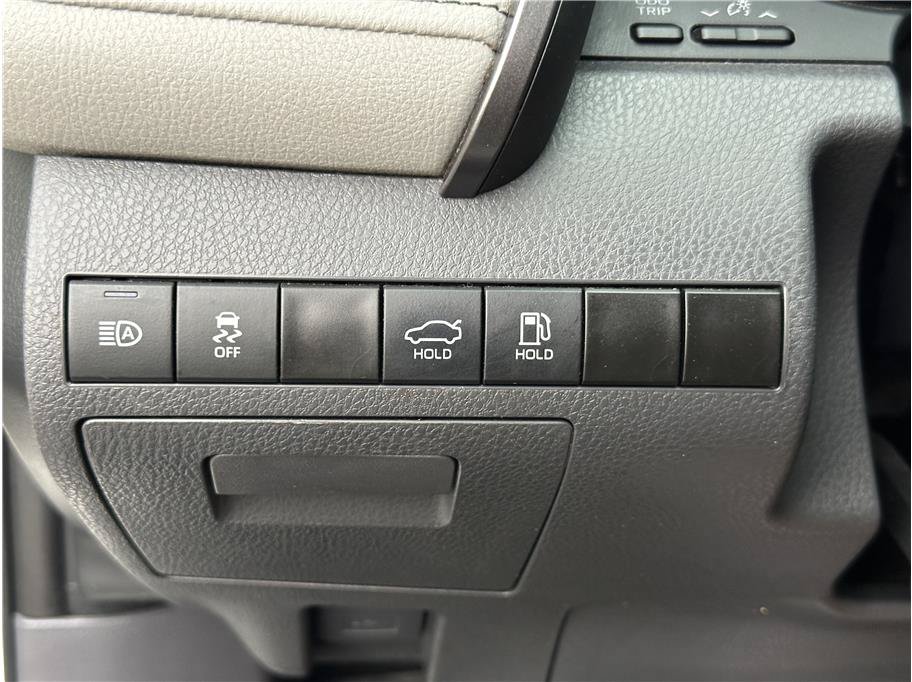 Used 2023 Toyota Camry SE FWD image 26