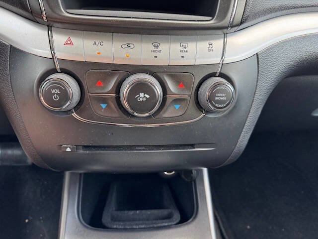 Used 2012 Dodge Journey SXT w/ Popular Equipment Group image 39