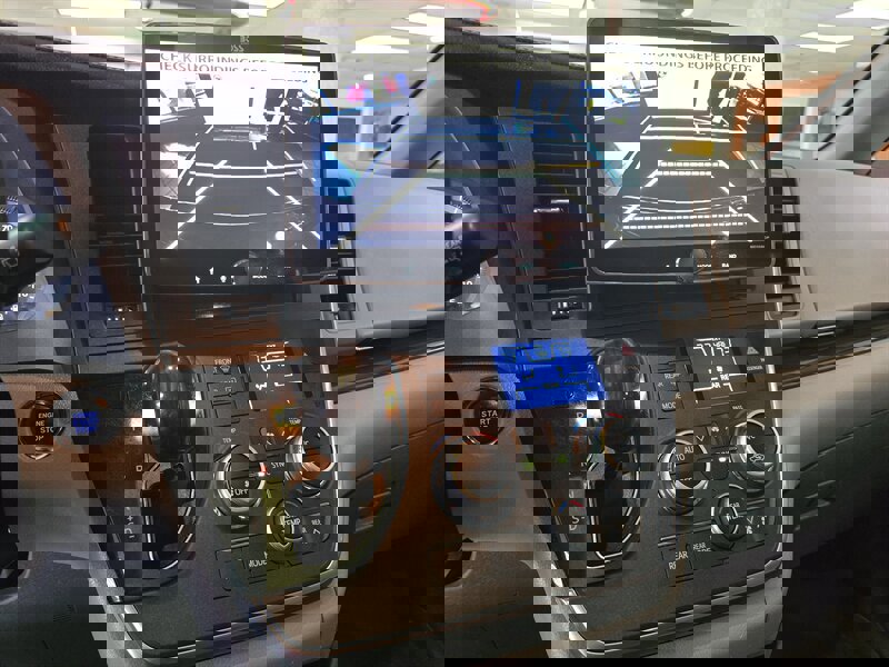 Used 2017 Toyota Sienna XLE w/ XLE Navigation Package image 23