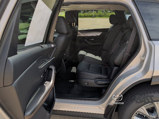 New 2026 MAZDA CX-90 3.3 Turbo w/ Preferred Package AWD/4WD image 12
