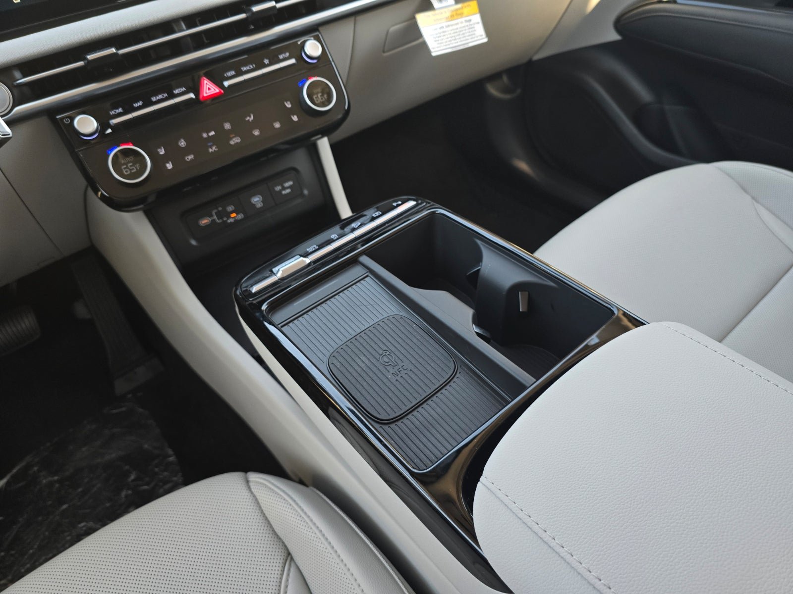 New 2026 Hyundai Tucson Limited FWD image 16