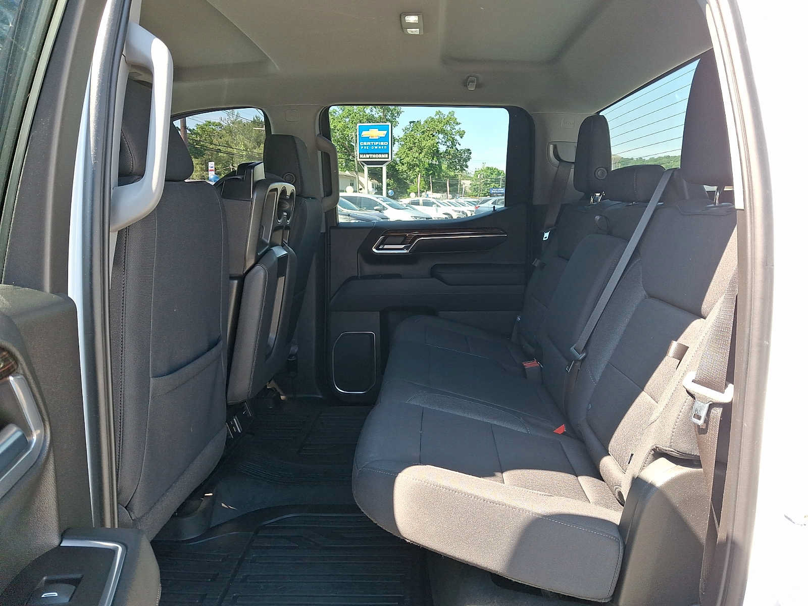Used 2023 GMC Sierra 1500 Elevation w/ LPO, Elevation Black Package AWD/4WD image 9