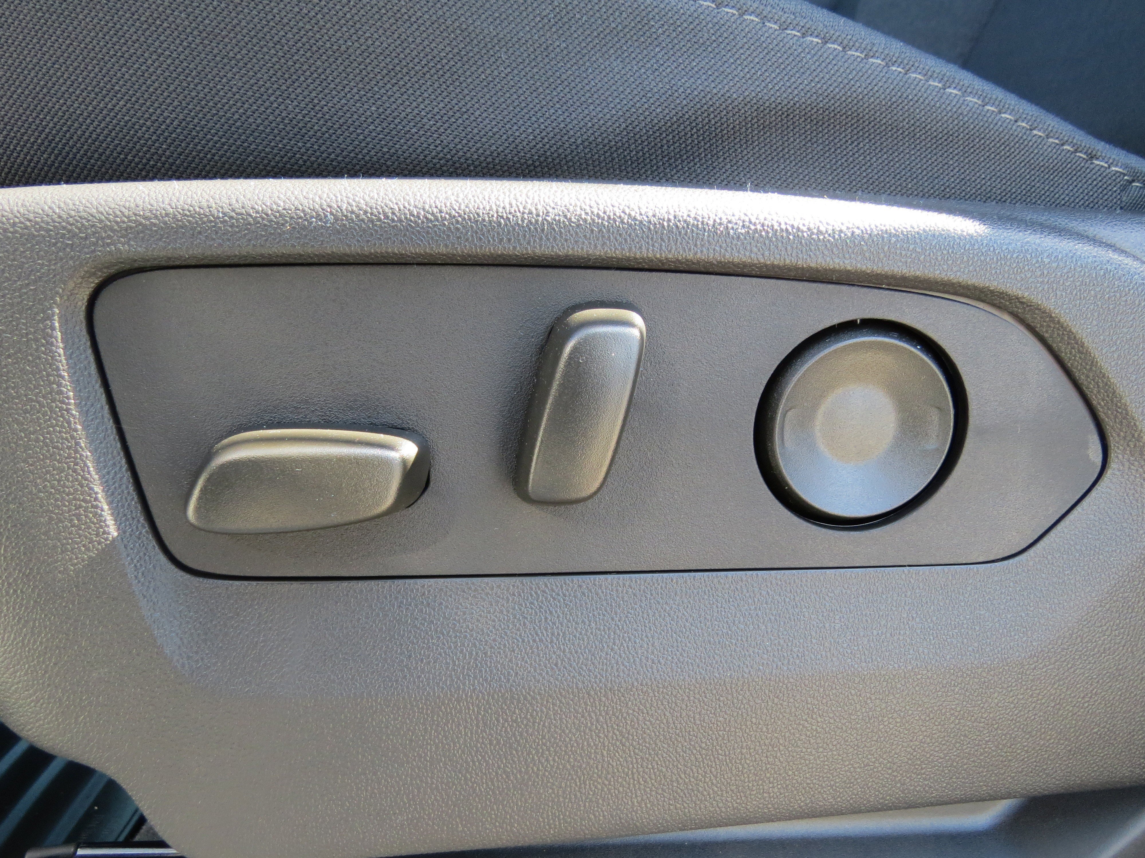 New 2025 GMC Sierra 1500 Elevation image 16