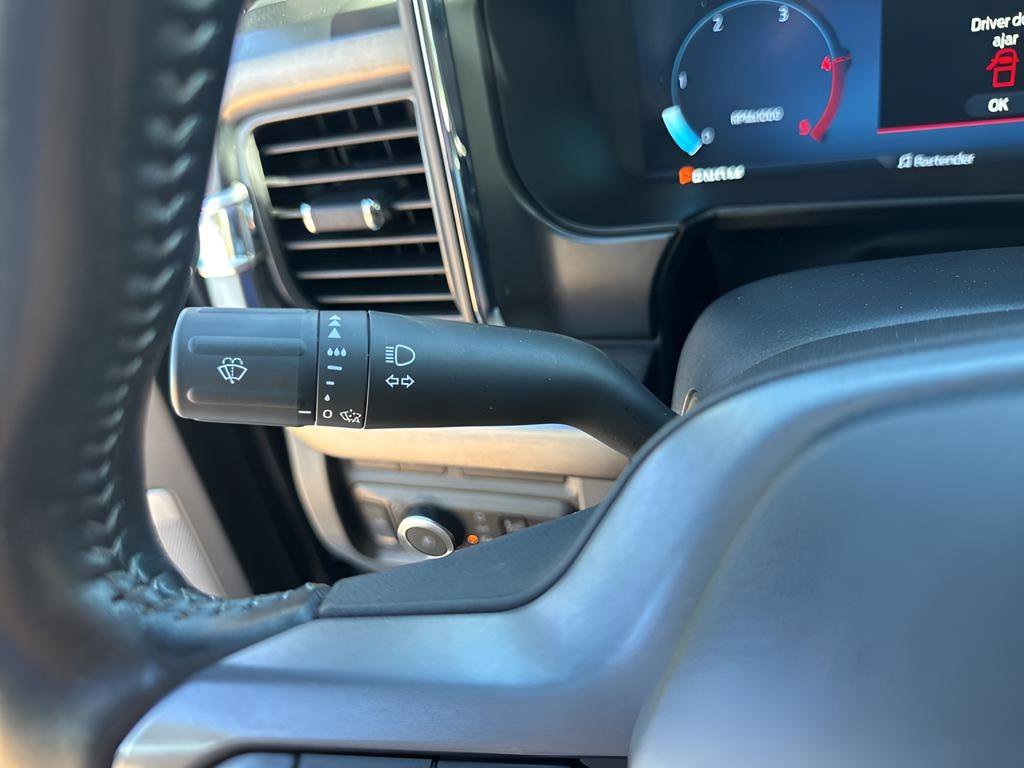 Used 2023 Ford F350 Lariat w/ Snow Plow Prep Package image 29