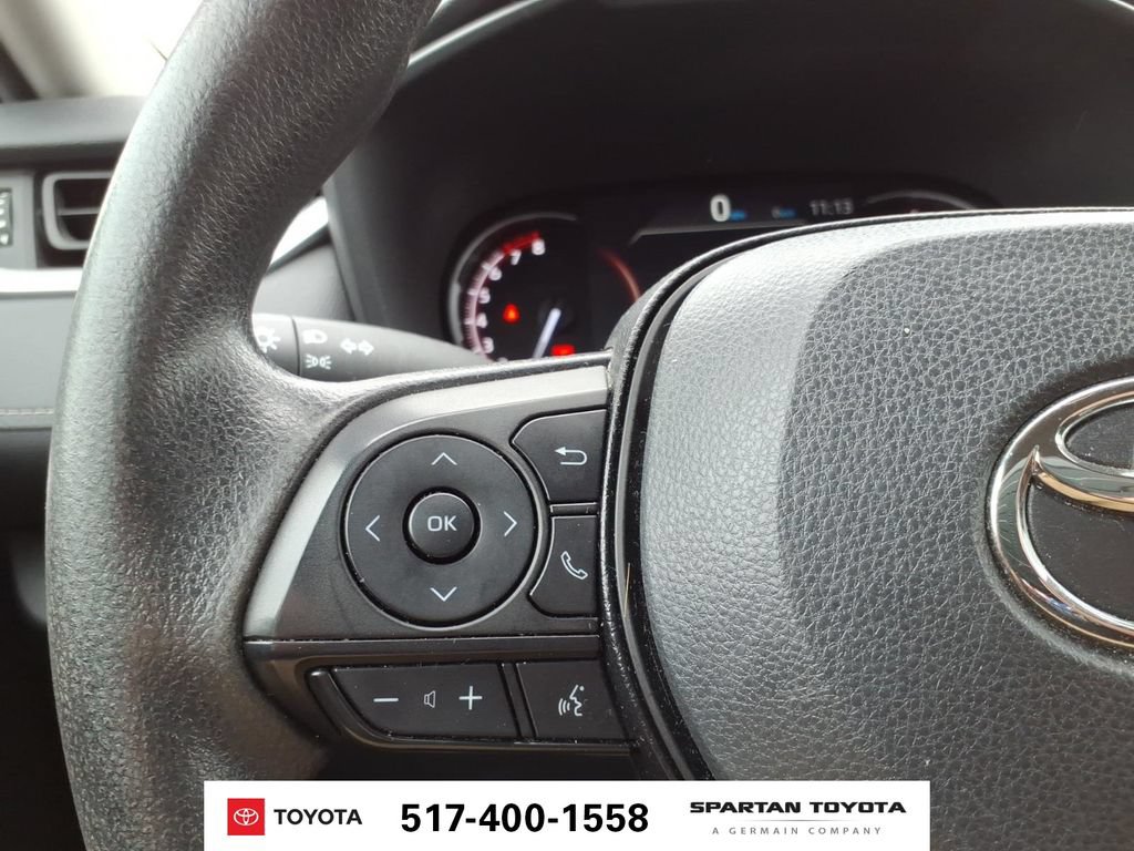 Used 2024 Toyota RAV4 XLE FWD image 18
