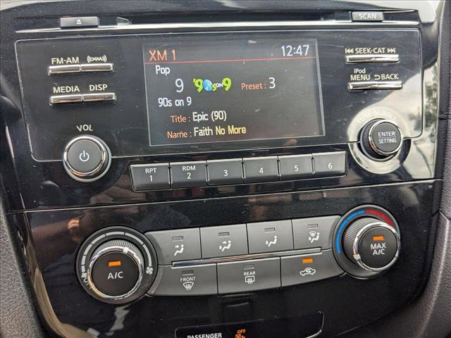 Used 2017 Nissan Rogue S w/ S Appearance Package image 13