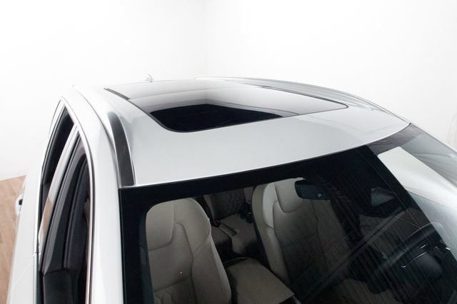 Certified 2026 Volvo XC90 B6 Plus AWD/4WD image 4