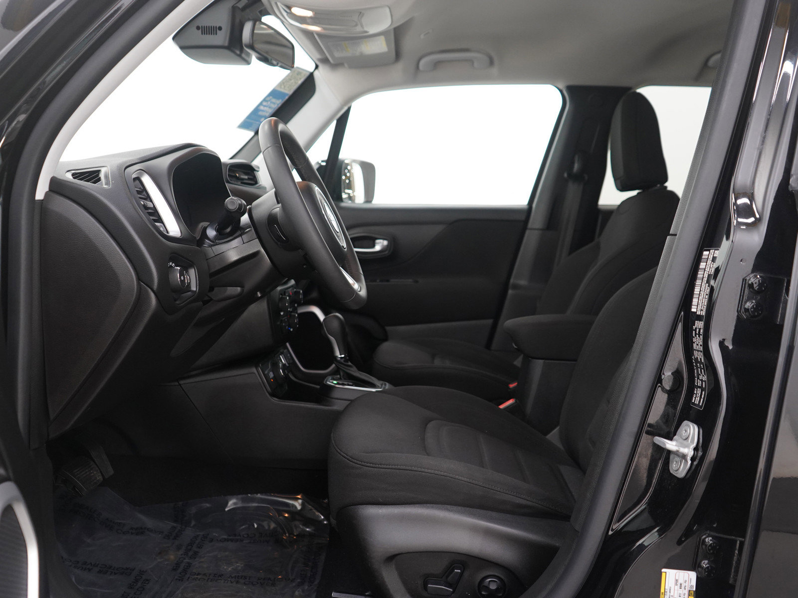 Used 2019 Jeep Renegade Latitude w/ Popular Equipment Group image 22