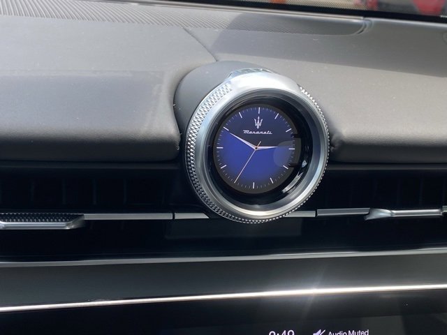 New 2024 Maserati Grecale GT image 27