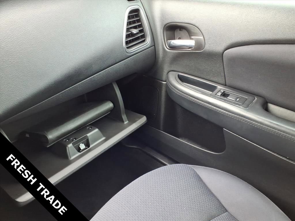 Used 2014 Chrysler 200 Touring w/ 200 Super S Group image 22