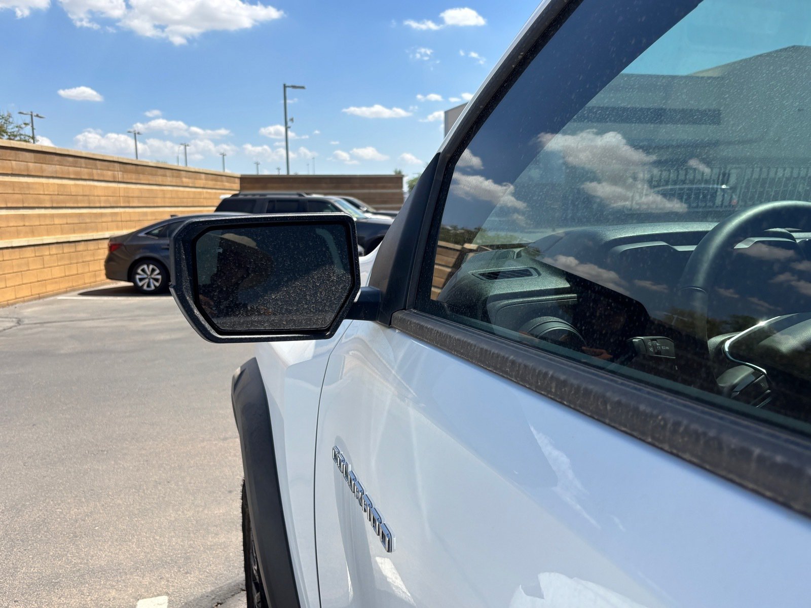 Used 2025 Chevrolet Colorado Trail Boss AWD/4WD image 7
