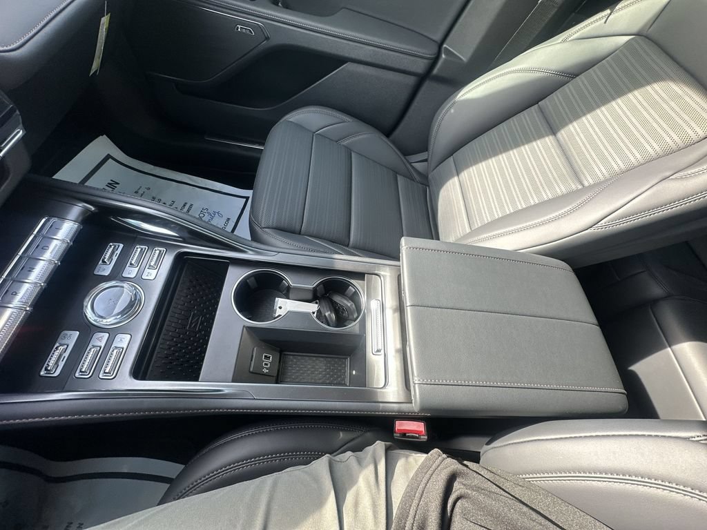New 2026 Lincoln Nautilus Reserve w/ Jet Appearance Package AWD/4WD image 28