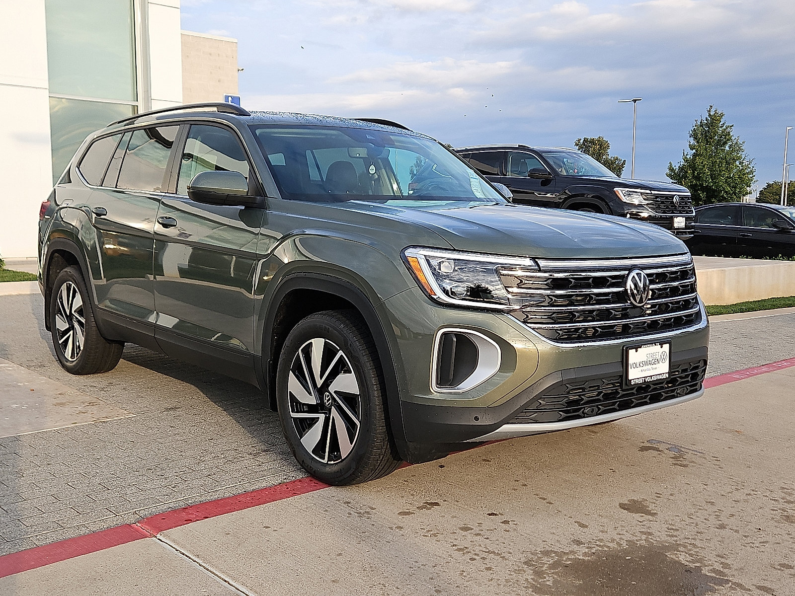 New 2026 Volkswagen Atlas SE image 5