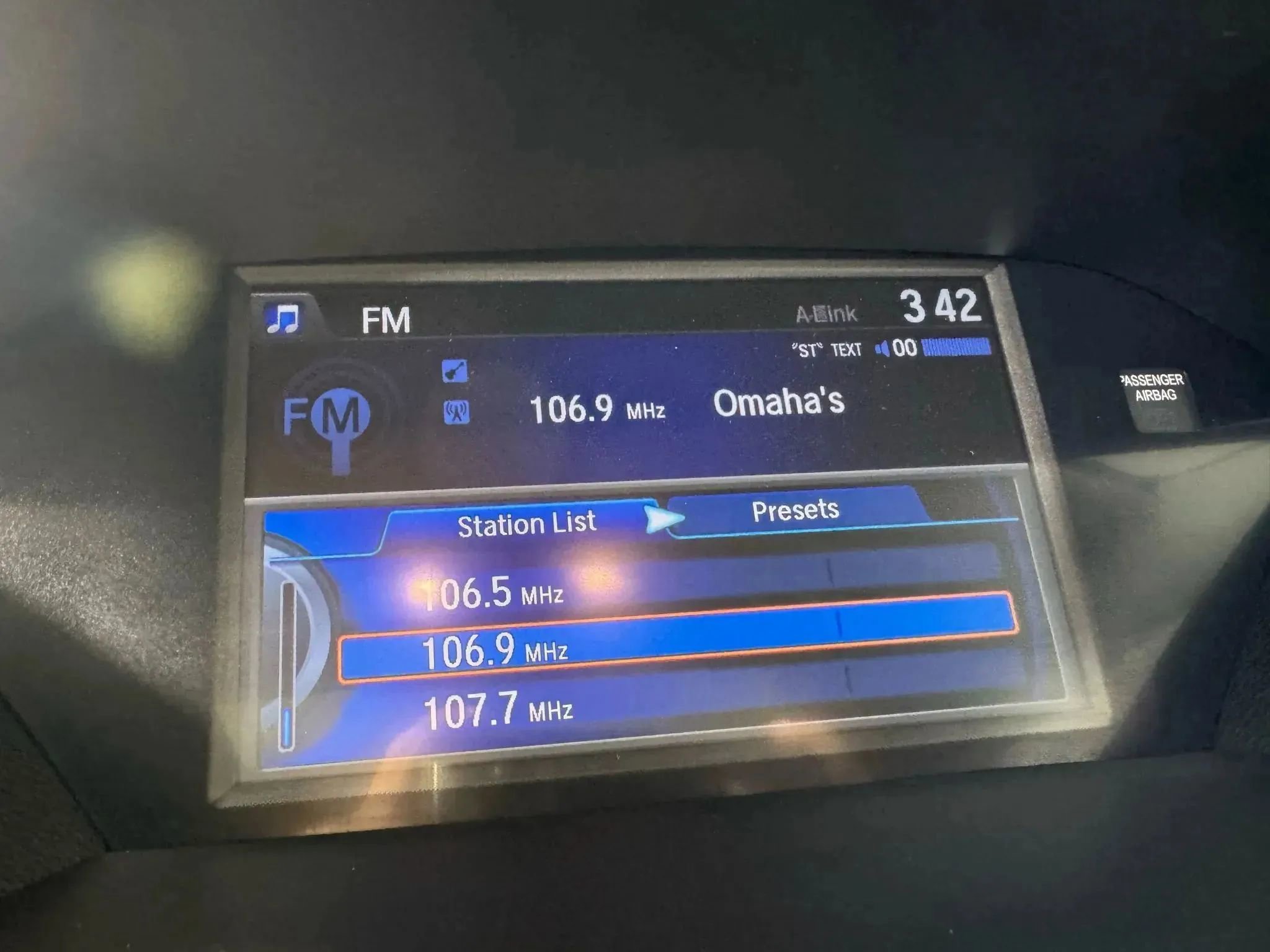 Used 2017 Acura MDX SH-AWD w/ Technology Package image 21