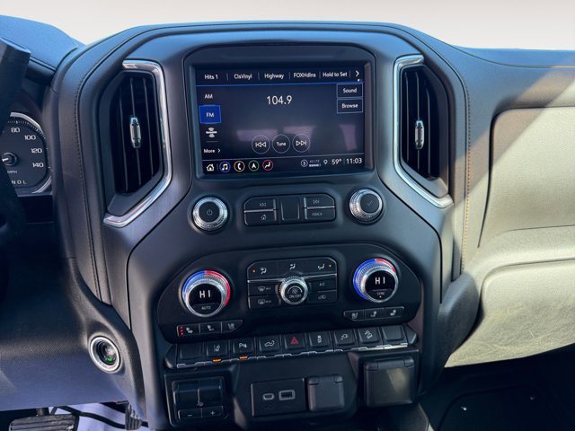 Used 2022 GMC Sierra 3500 AT4 w/ AT4 Premium Plus Package image 11