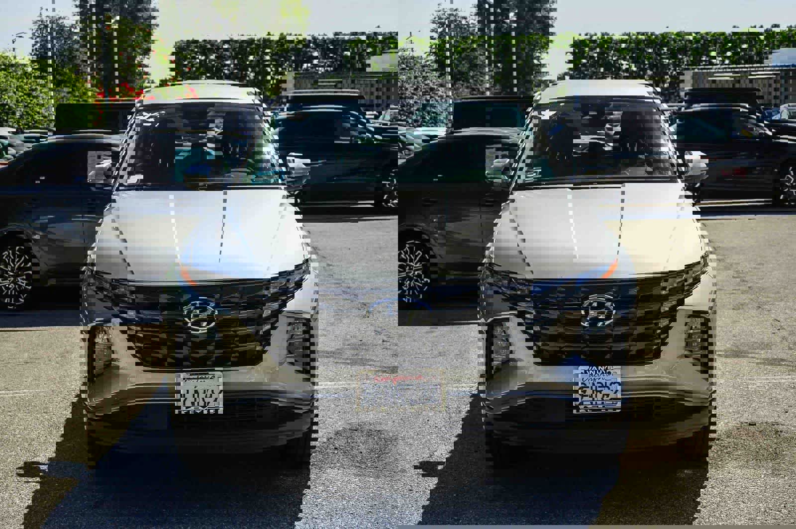 Used 2023 Hyundai Tucson SE image 2