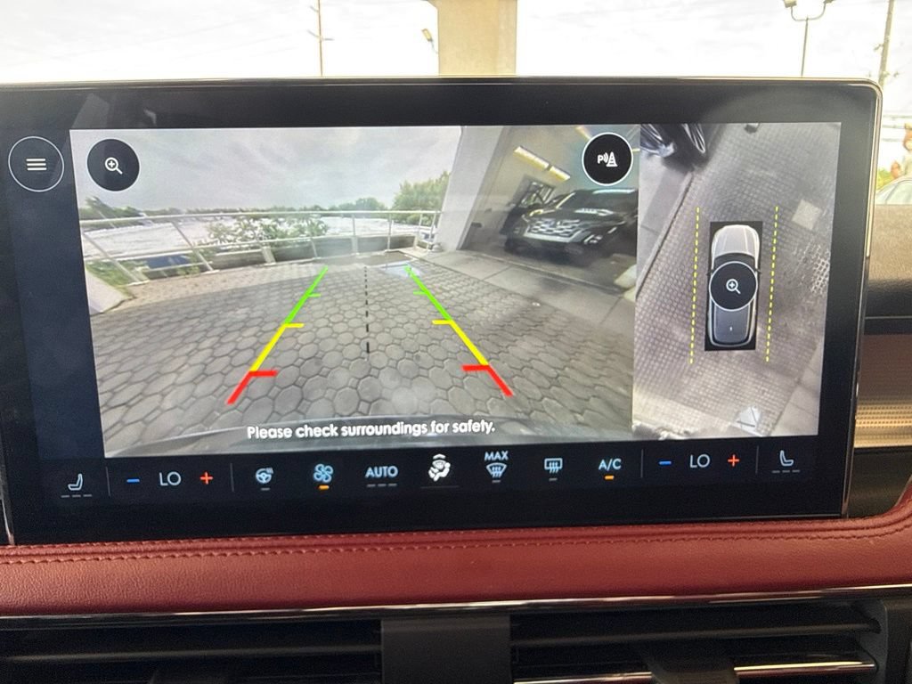 Certified 2025 Lincoln Corsair Reserve AWD/4WD image 18