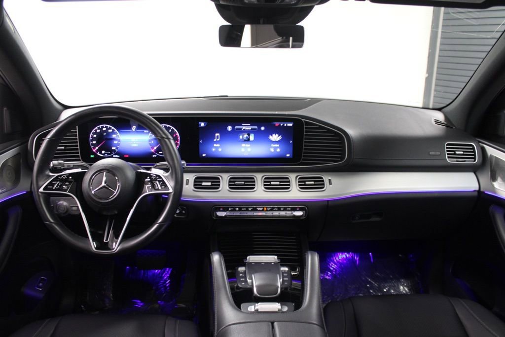 Used 2024 Mercedes-Benz GLS 450 4MATIC image 35