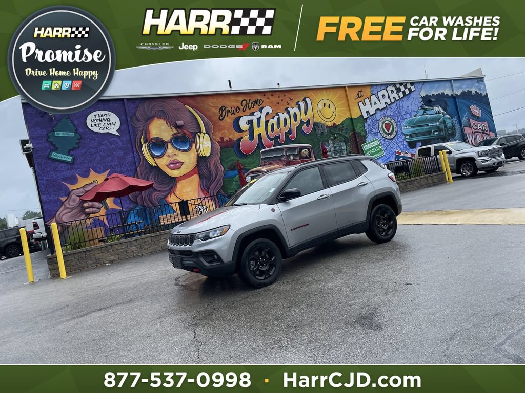 Used 2023 Jeep Compass Trailhawk AWD/4WD image 1