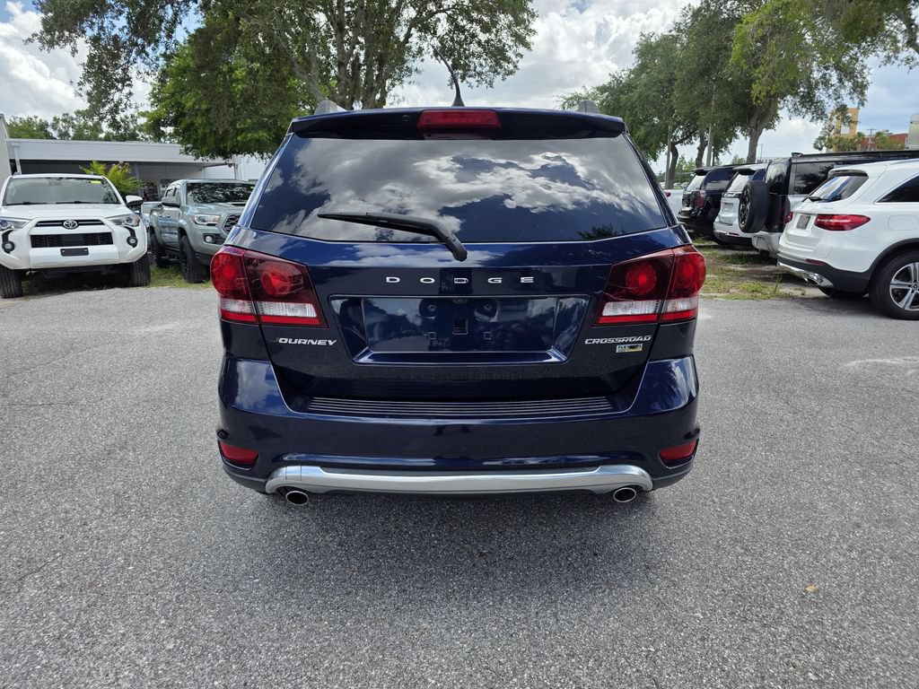 Used 2019 Dodge Journey Crossroad FWD image 4