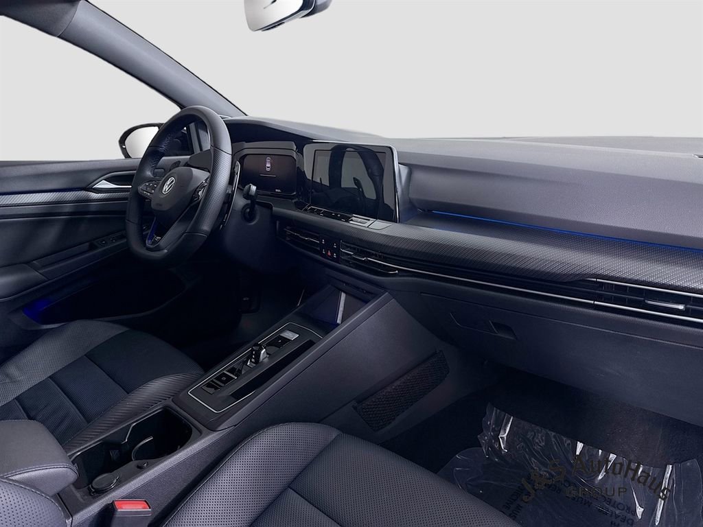 Used 2022 Volkswagen Golf R image 37