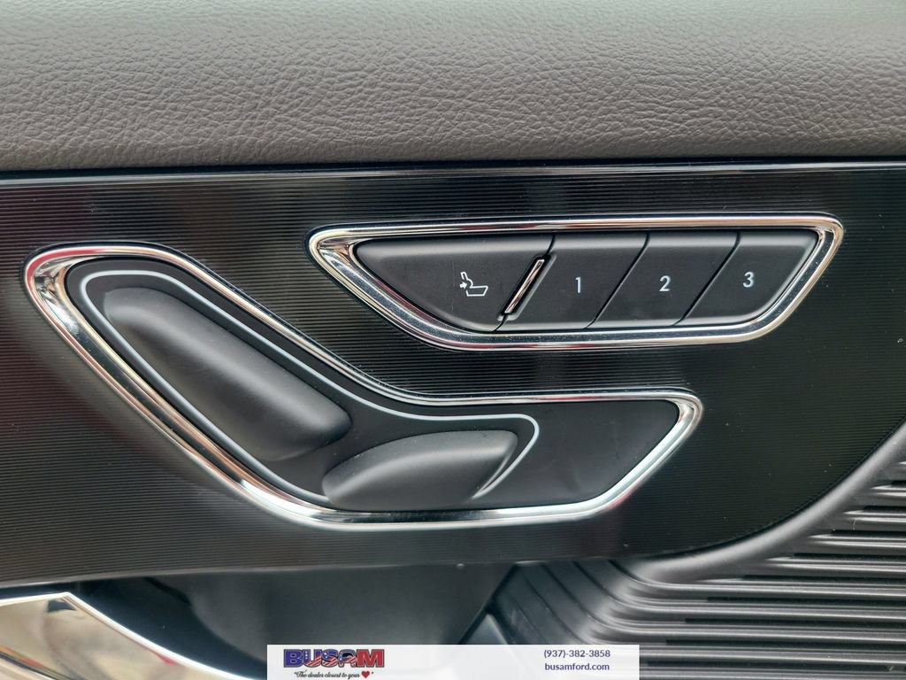 Used 2022 Lincoln Corsair AWD w/ Premium Package image 12